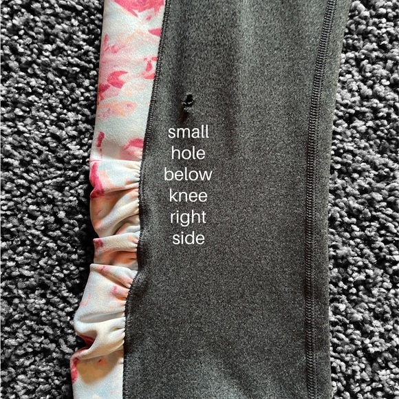 CALIA (SET top/bottoms). by Carrie Underwood - Picture 5 of 6